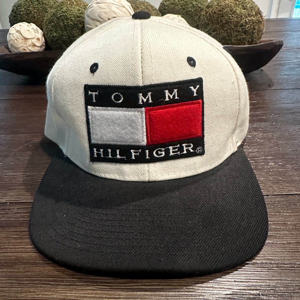 90’s Tommy Hilfiger Hat